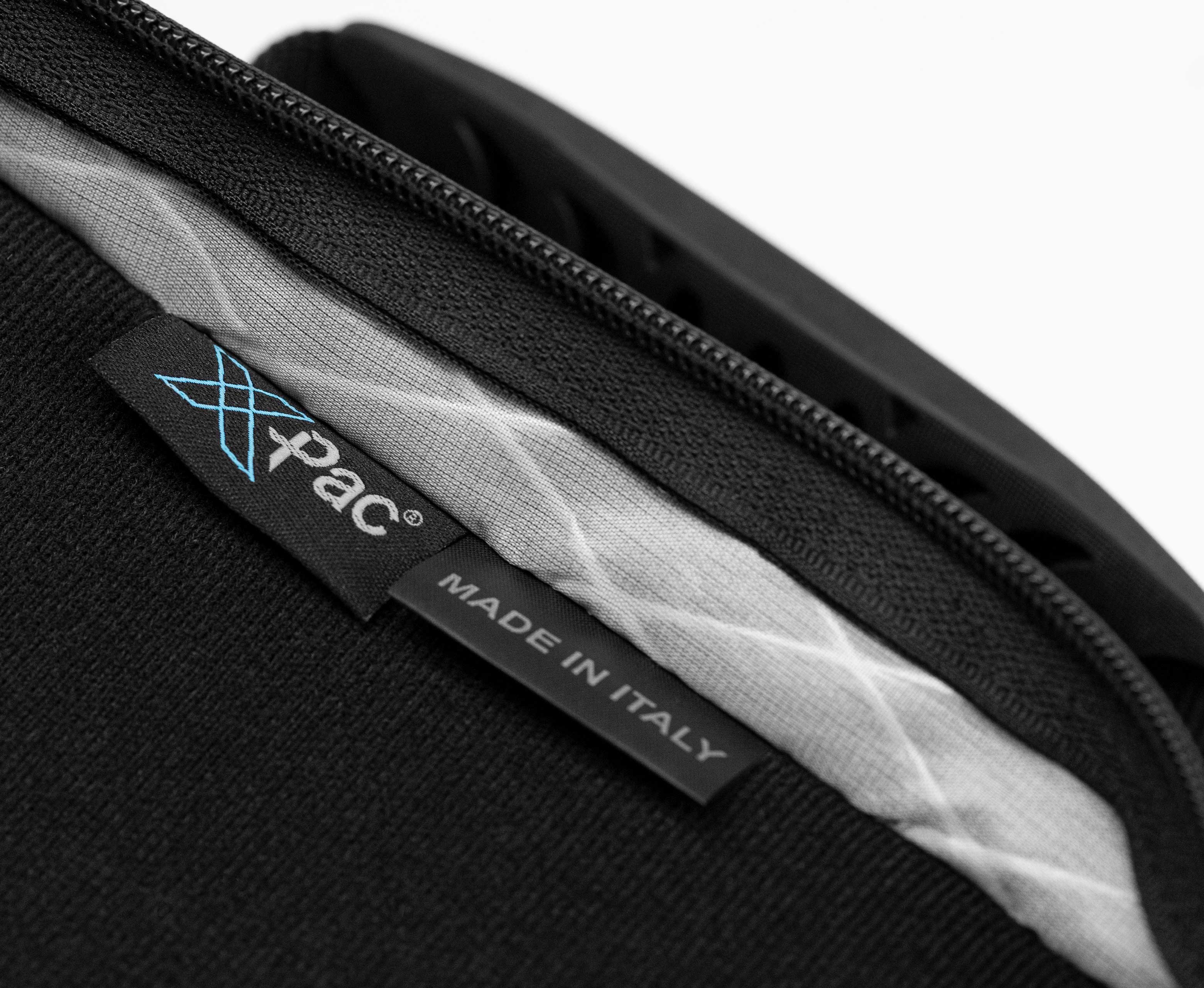 Becue Arax 4x8 Soft Butterfly Cue Case - Black - Image 7